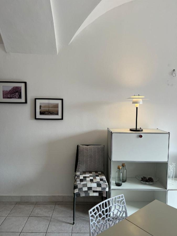 1-Bedroom Apartment Bello Posto Acquaseria Екстер'єр фото