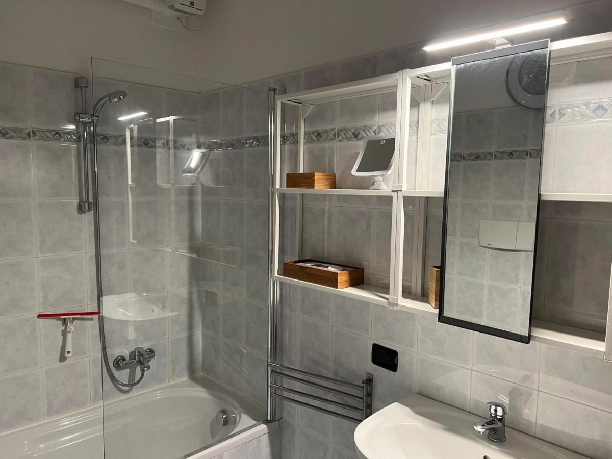 1-Bedroom Apartment Bello Posto Acquaseria Екстер'єр фото