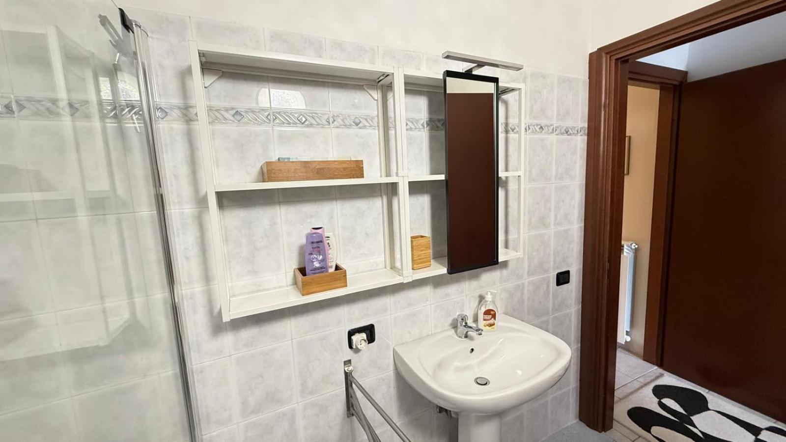 1-Bedroom Apartment Bello Posto Acquaseria Екстер'єр фото