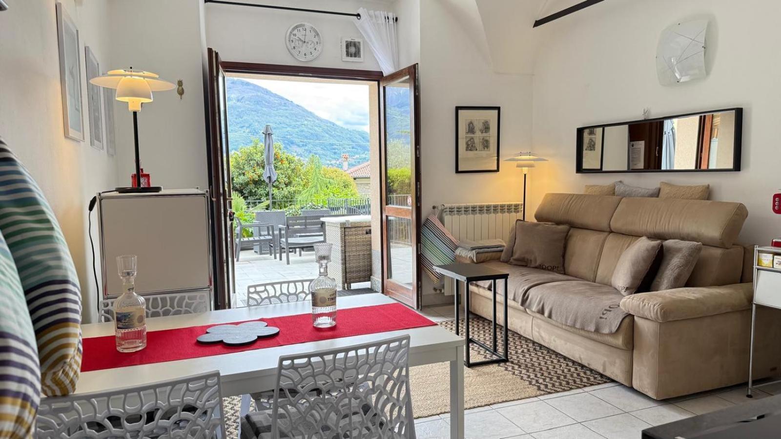 1-Bedroom Apartment Bello Posto Acquaseria Екстер'єр фото